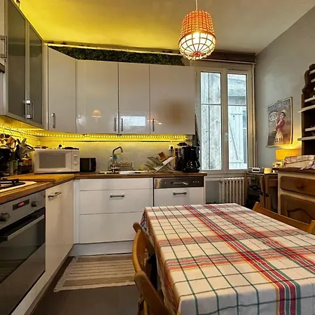 T3 With The Charm Of The Old Located In A Residential Area Of Appartamento Tours