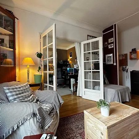 Appartamento T3 With The Charm Of The Old Located In A Residential Area Of Tours